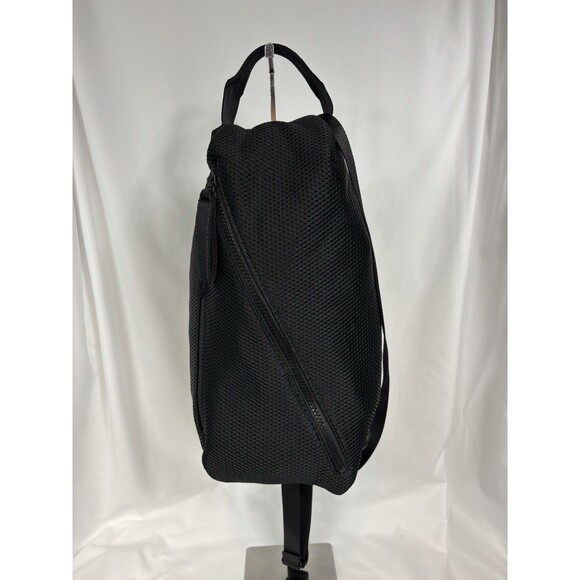 Lululemon Fast Track Convertible Bag Black Mesh Sling Shoulder Backpack Duffel - Picture 14 of 14